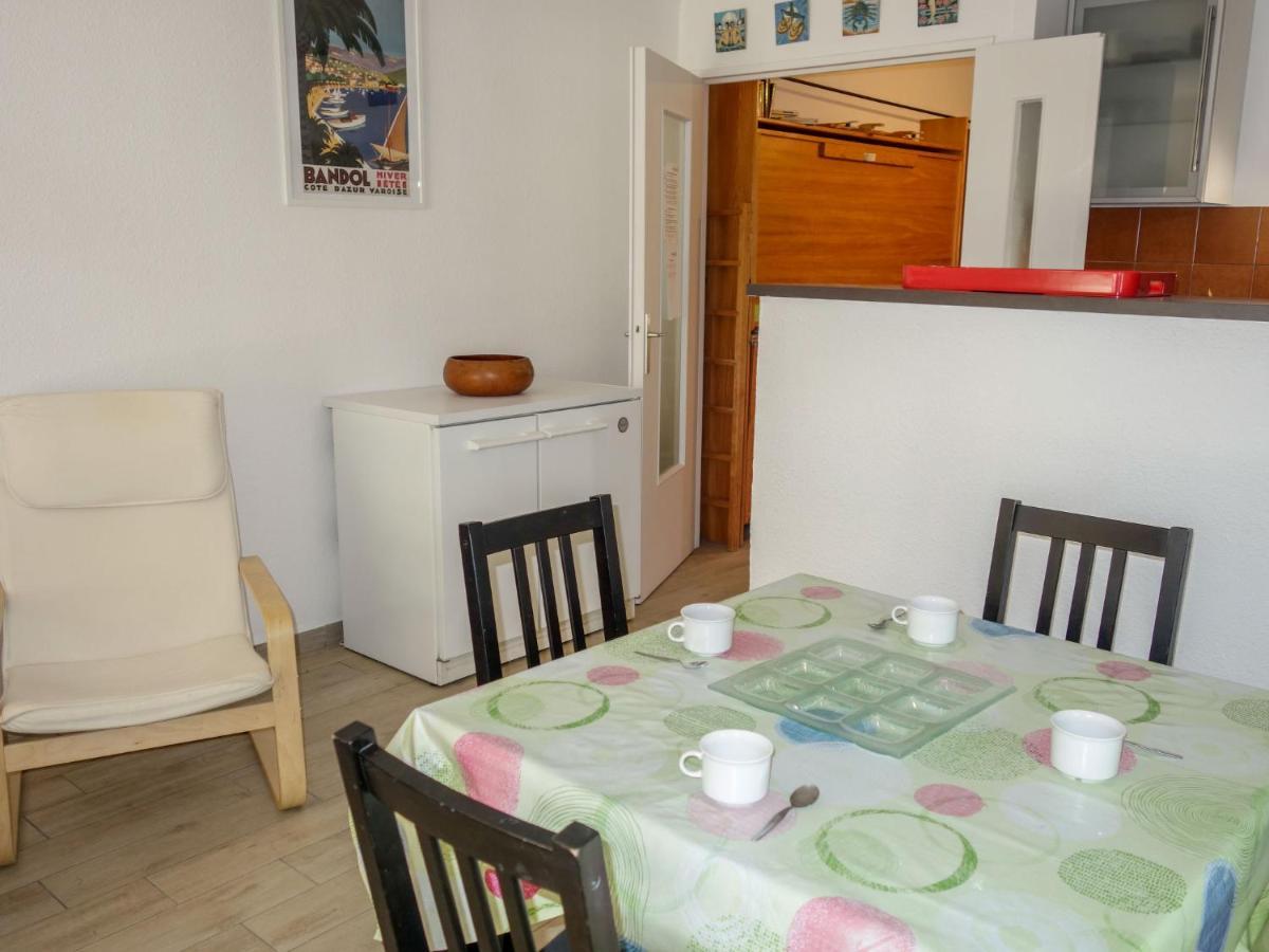 Apartment Hameau De Provence By Interhome Бандол Екстериор снимка